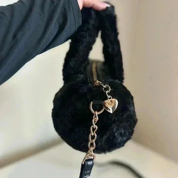 Juicy Couture Lets Get Cozy Roll Bag - Picture 2 of 3